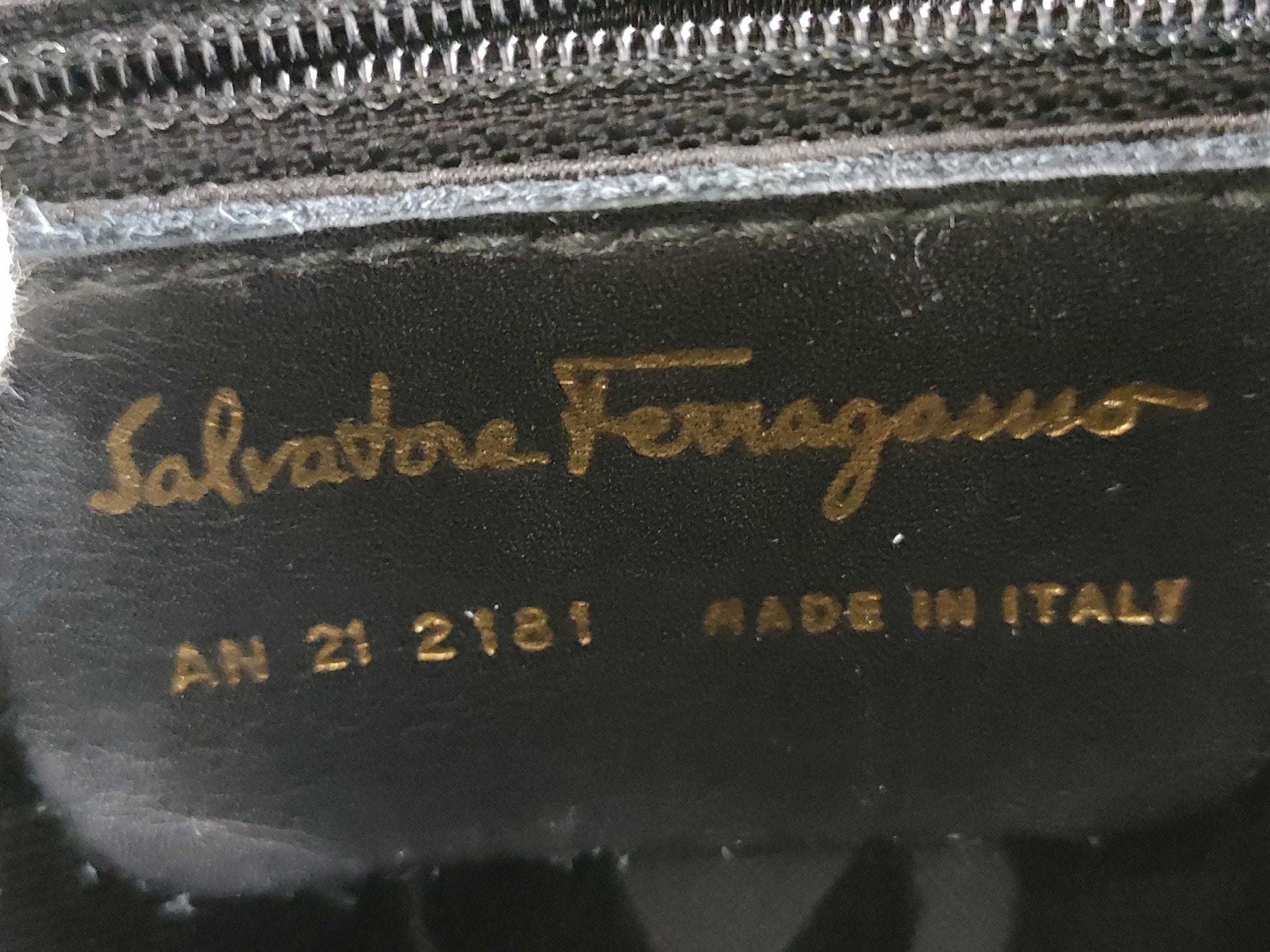 Salvatore Ferragamo Gancini Ferragamo 2-way Gancini Black Handbag