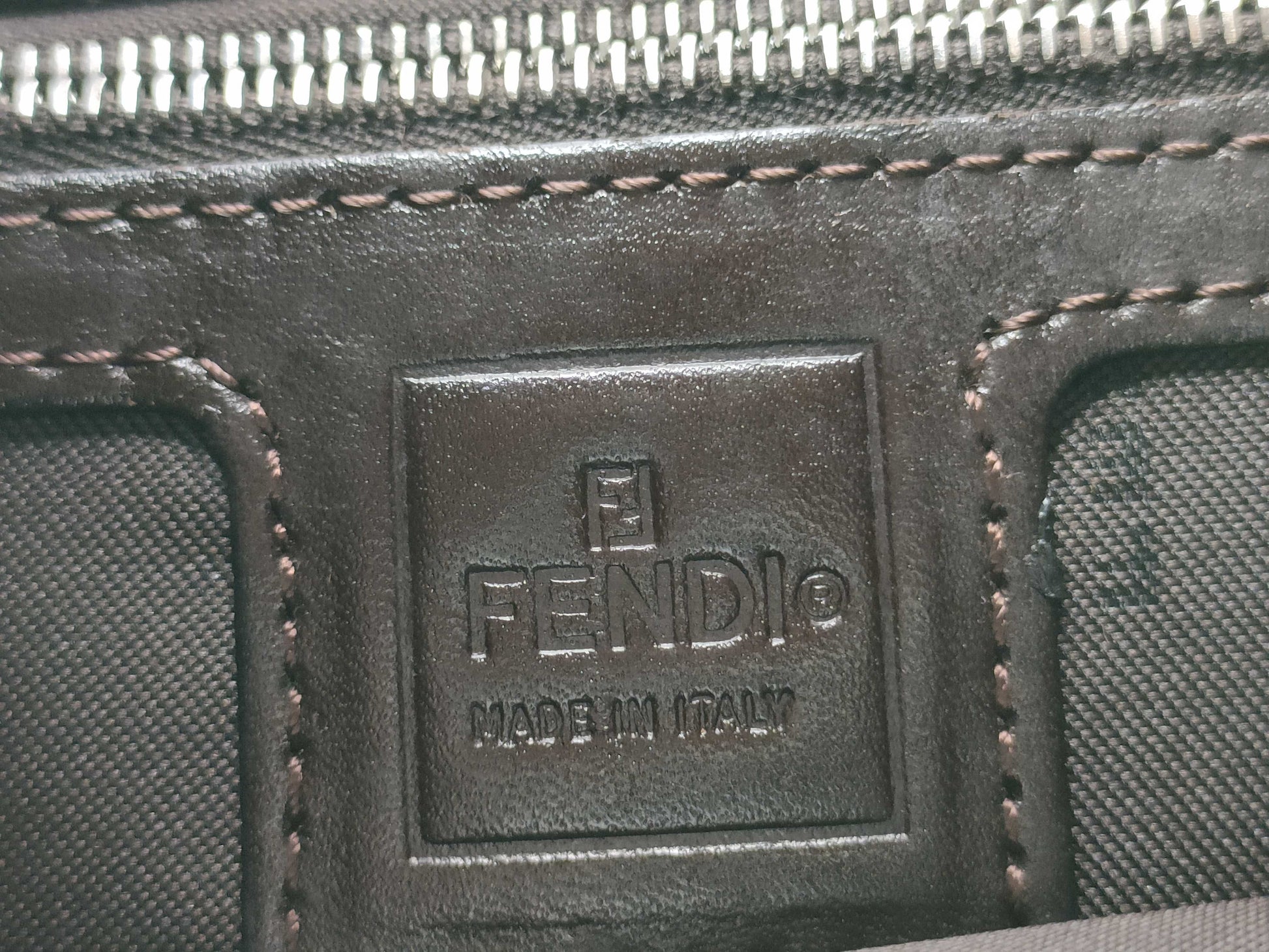 FENDI Zucca pattern Fendi Mamma Bucket Zucca FF hardware shoulder bag