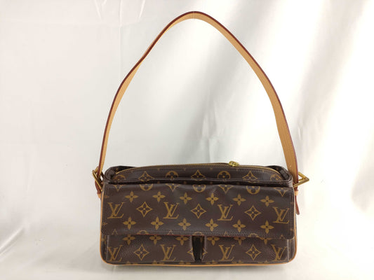 LOUIS VUITTON Monogram Louis Vuitton Monogram Viva Cite MM Shoulder Bag