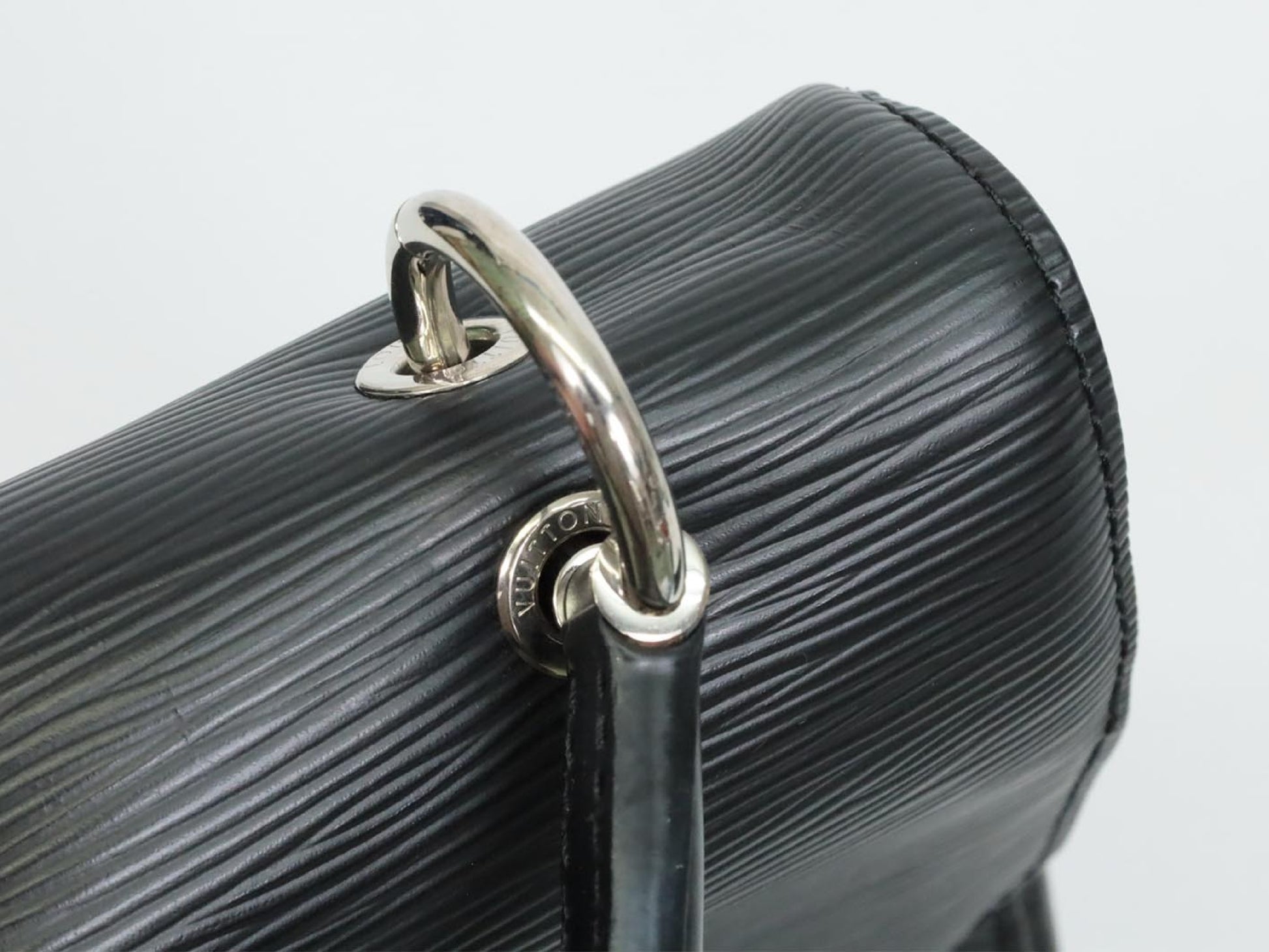 LOUIS VUITTON Epi Grenelle MM M53691 RFID Verified Shoulder Bag