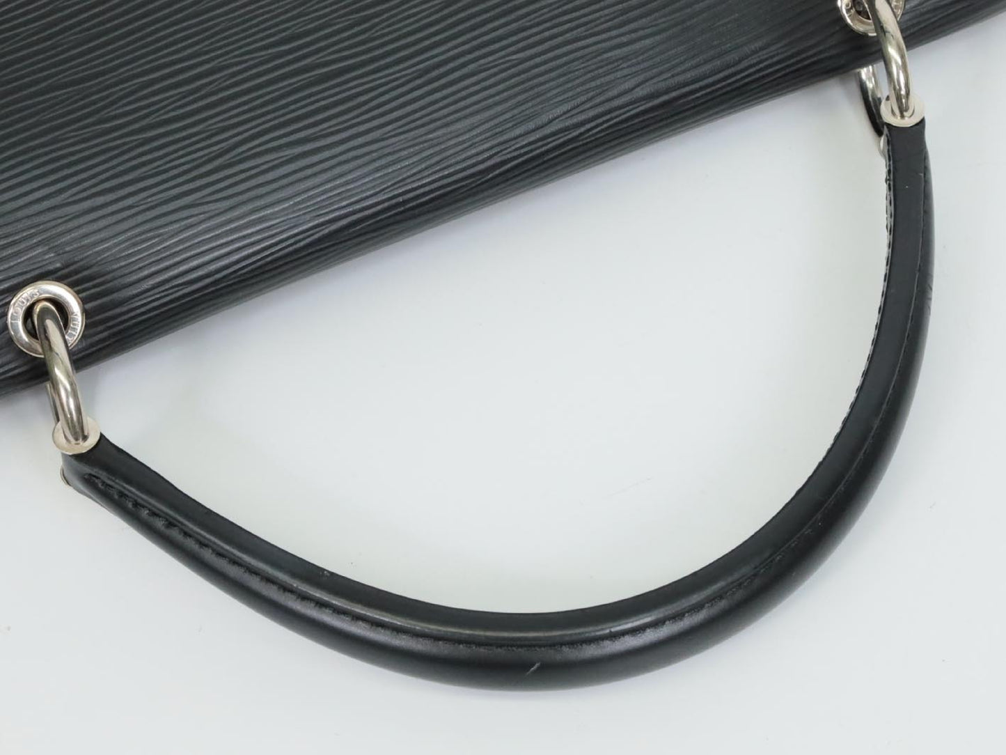 LOUIS VUITTON Epi Grenelle MM M53691 RFID Verified Shoulder Bag