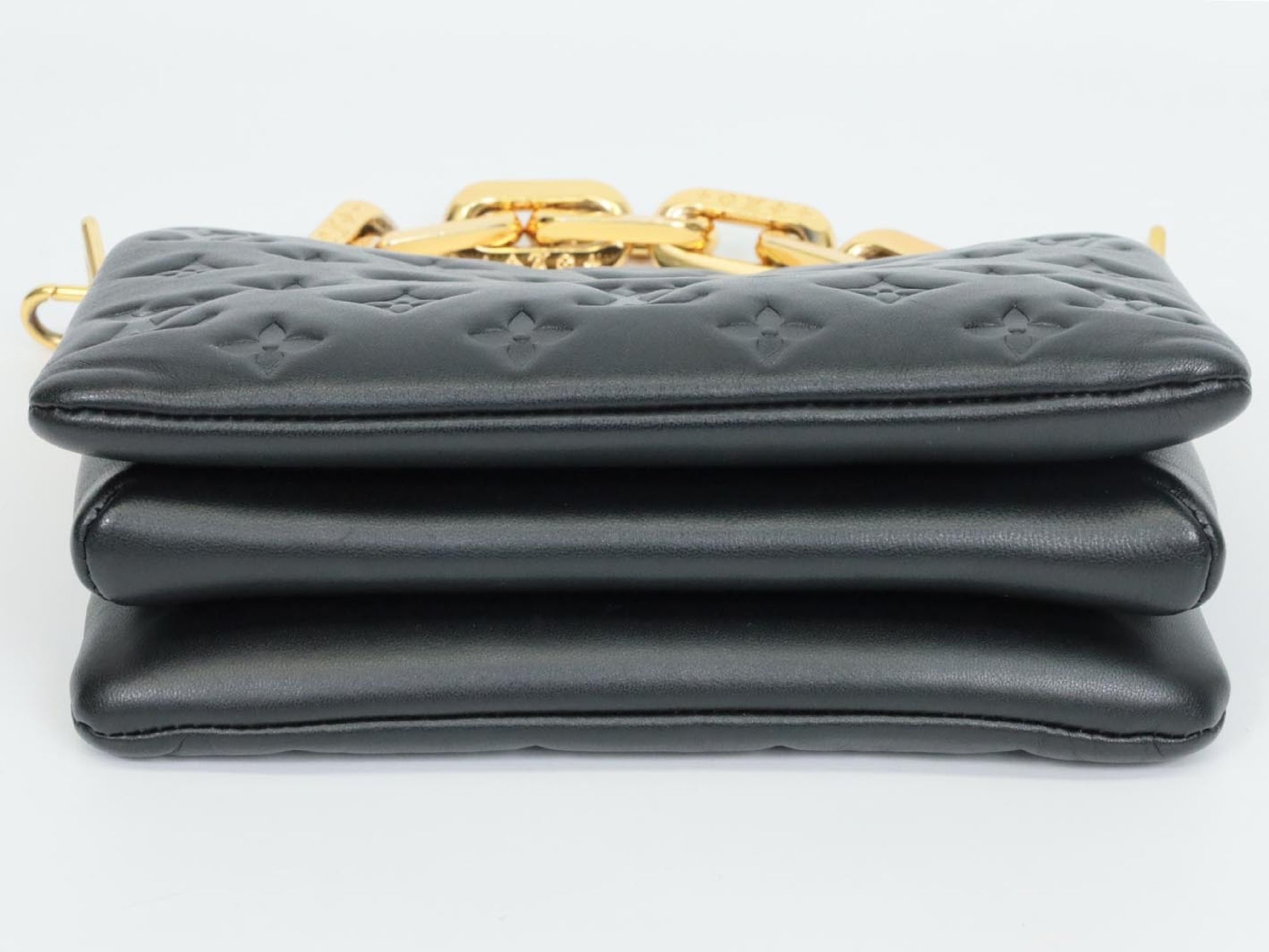 LOUIS VUITTON Coussin BB M21259 RFID Verified Shoulder Bag