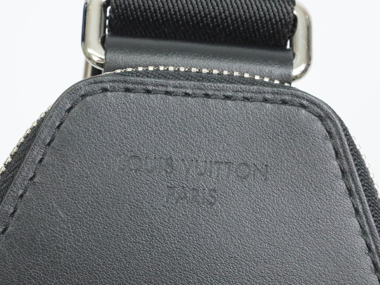 LOUIS VUITTON Avenue Sling Bag M46327 RFID Verified Shoulder Bag