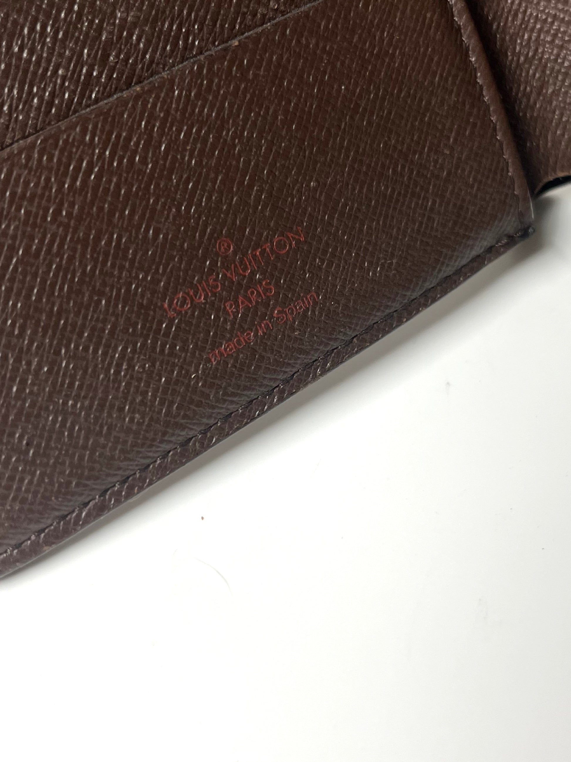 LOUIS VUITTON Portefeuille Marco Damier Wallet with Coin Purse