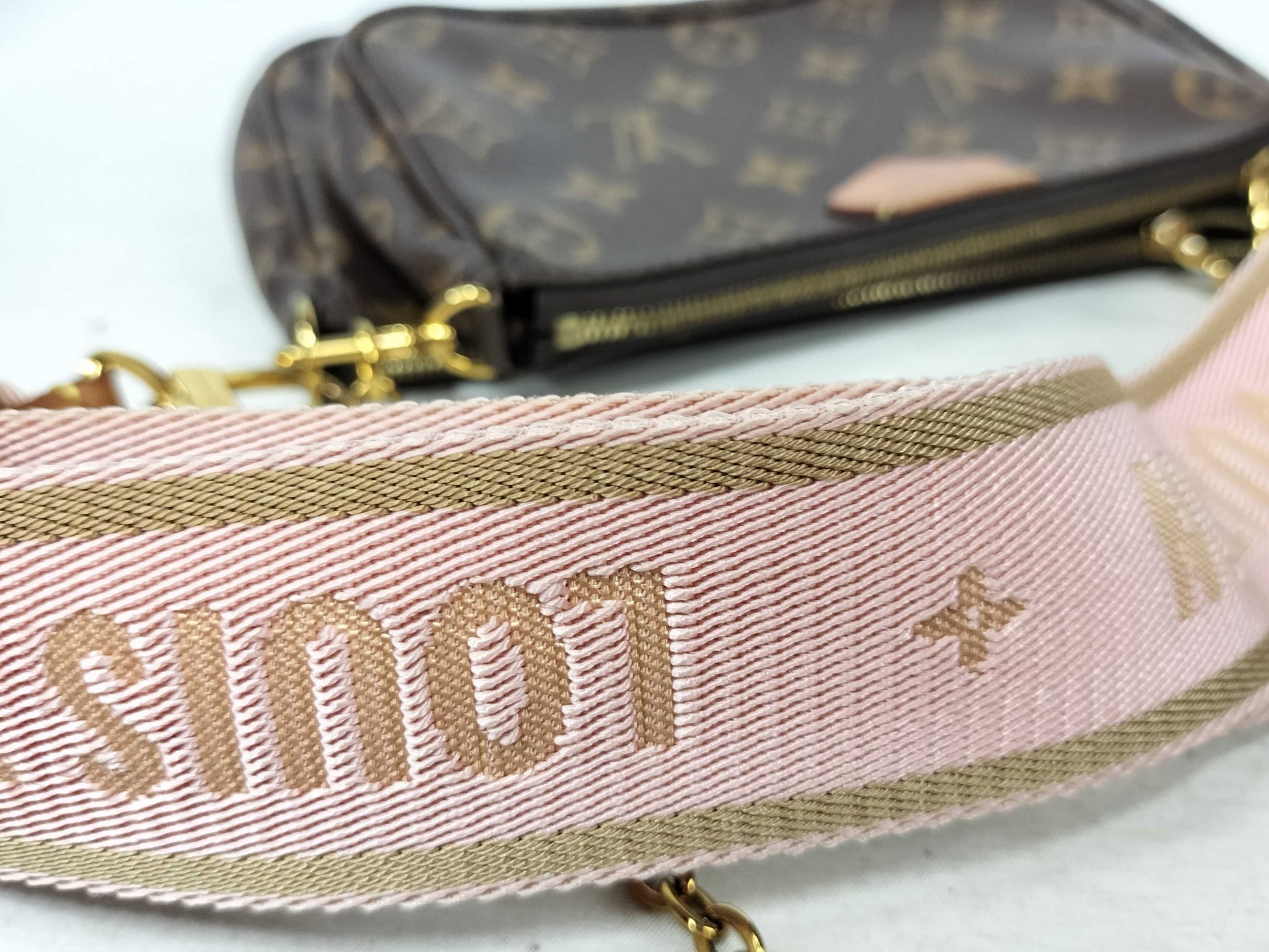 LOUIS VUITTON M44840 Monogram Multi Pochette Accessoires Shoulder Bag