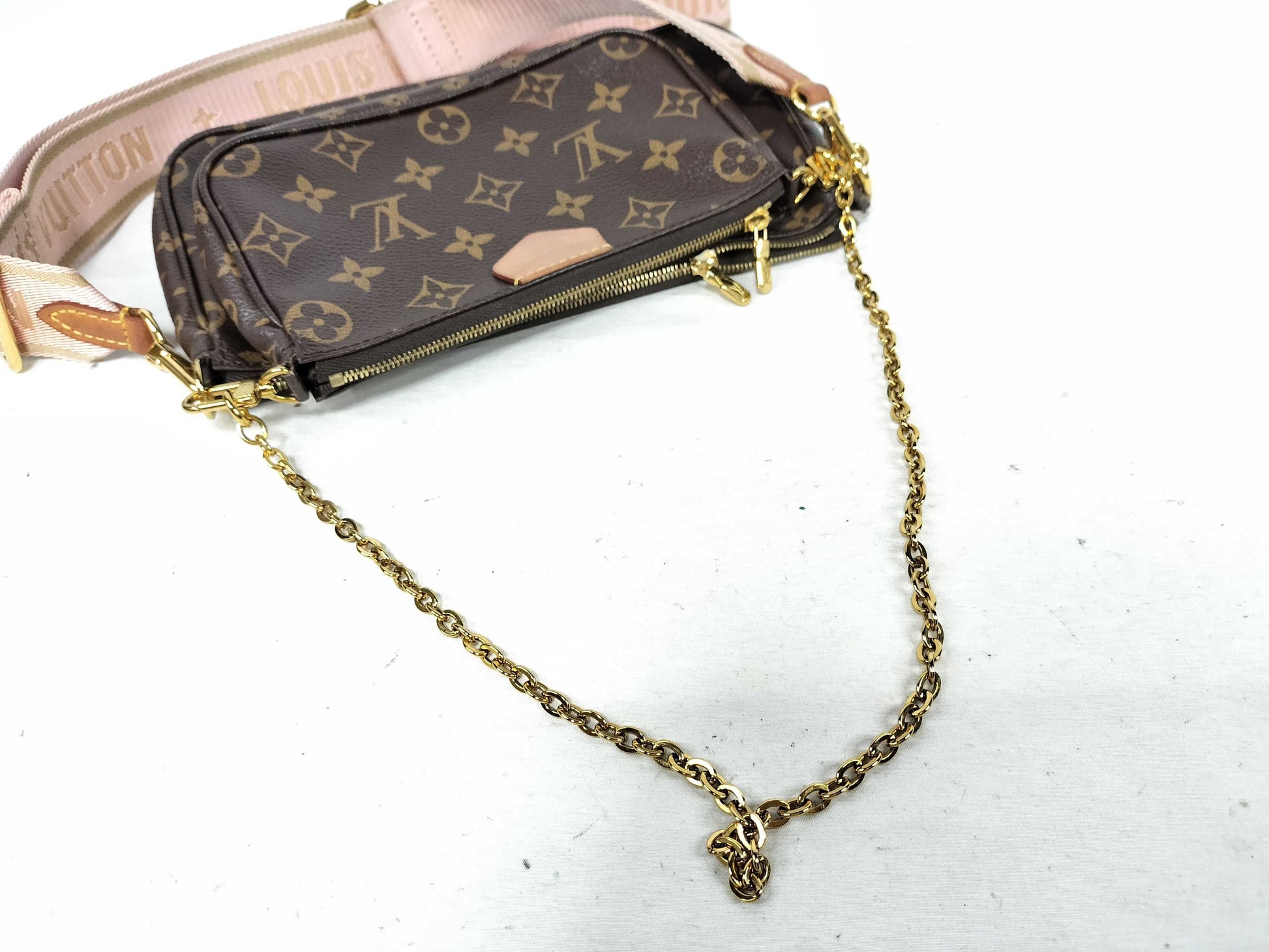 LOUIS VUITTON M44840 Monogram Multi Pochette Accessoires Shoulder Bag