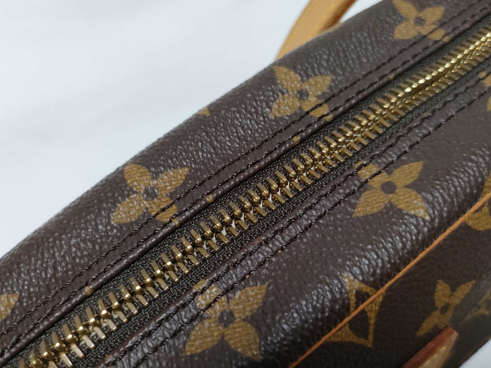 LOUIS VUITTON Monogram Louis Vuitton Monogram Jeune Fille Shoulder Bag