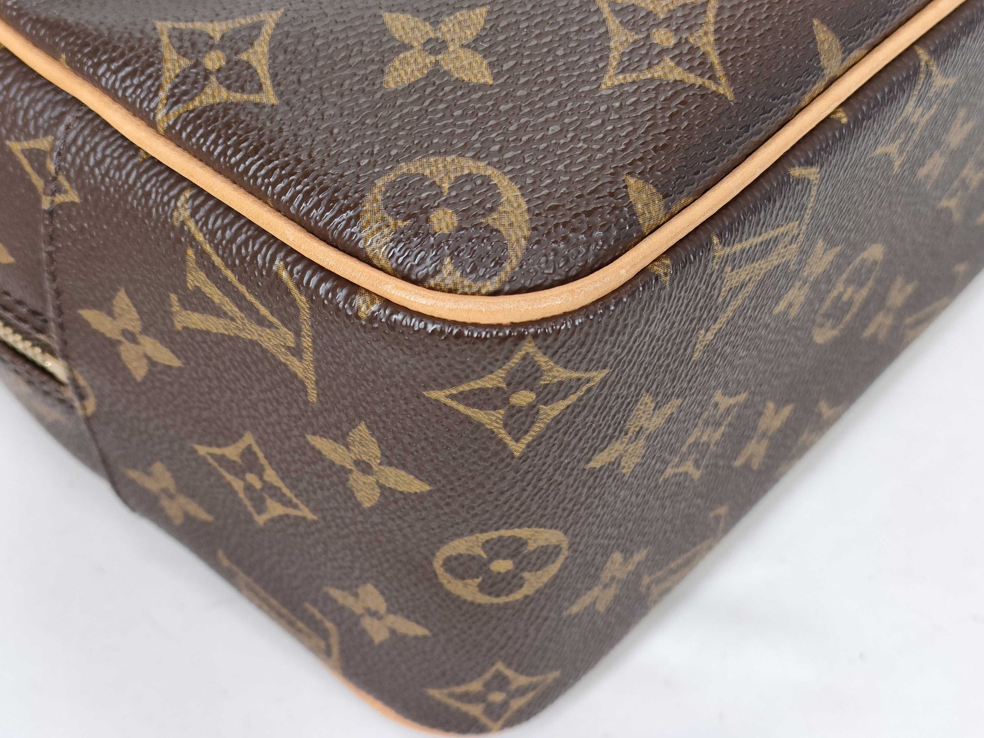 LOUIS VUITTON M 51182 Monogram Louis Vuitton Monogram Cite MM Shoulder Bag