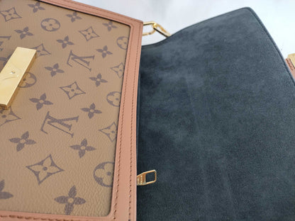 LOUIS VUITTON Monogram Louis Vuitton Dauphine MM Shoulder Bag