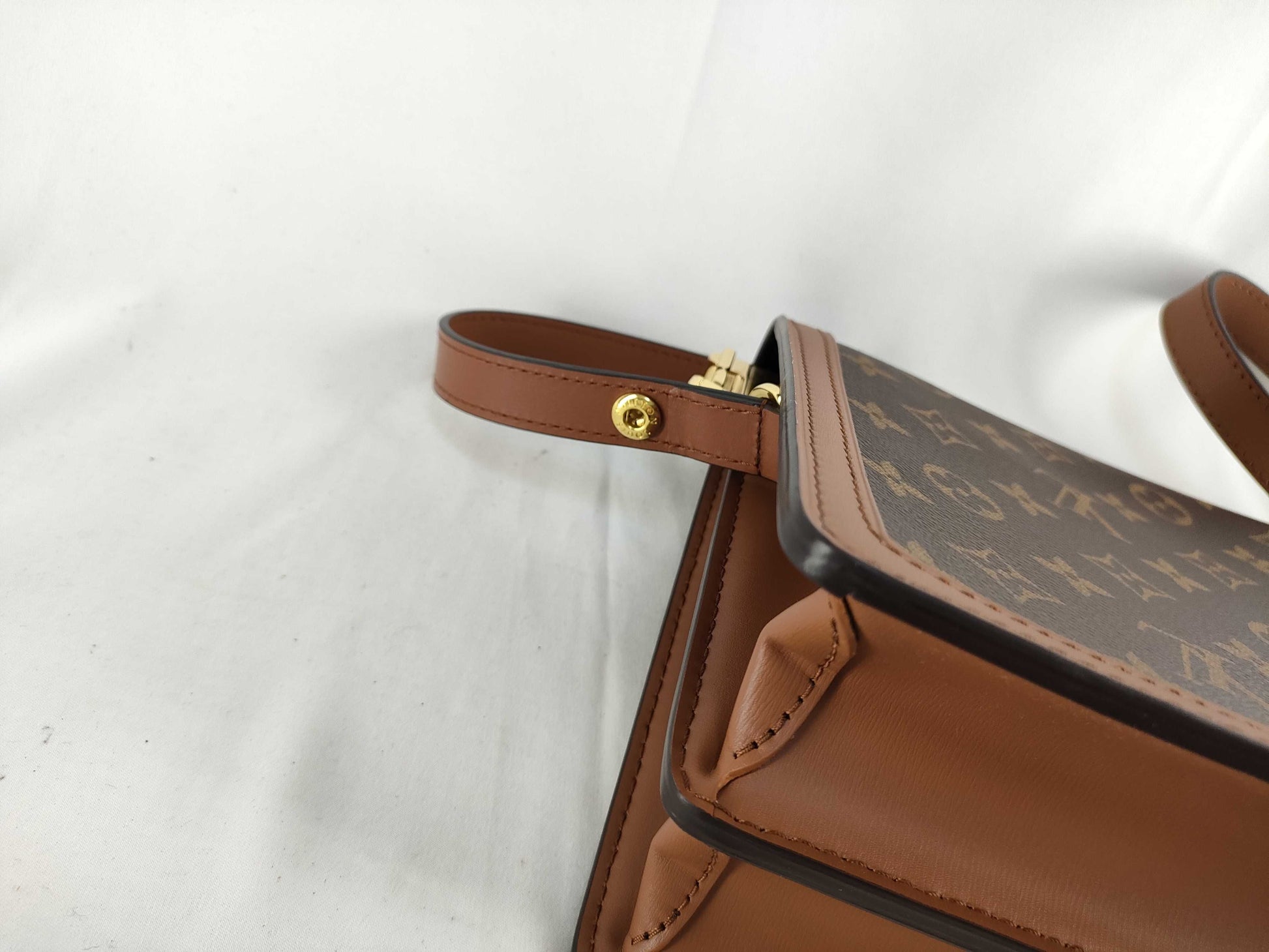 LOUIS VUITTON Monogram Louis Vuitton Dauphine MM Shoulder Bag
