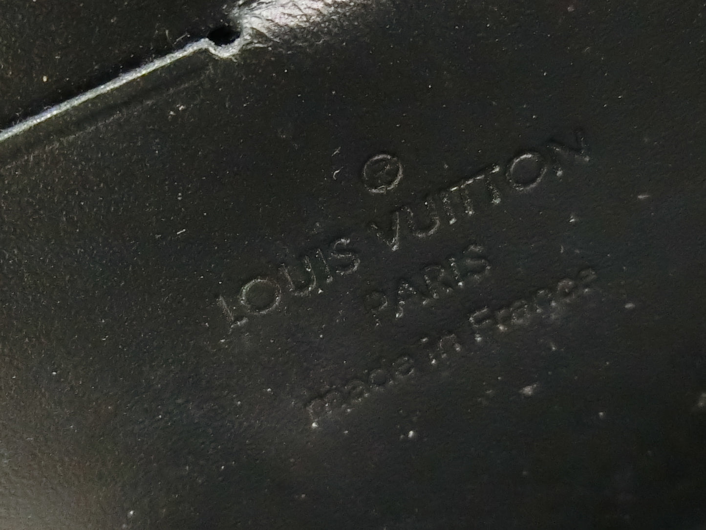 LOUIS VUITTON Suhali Favori Wallet