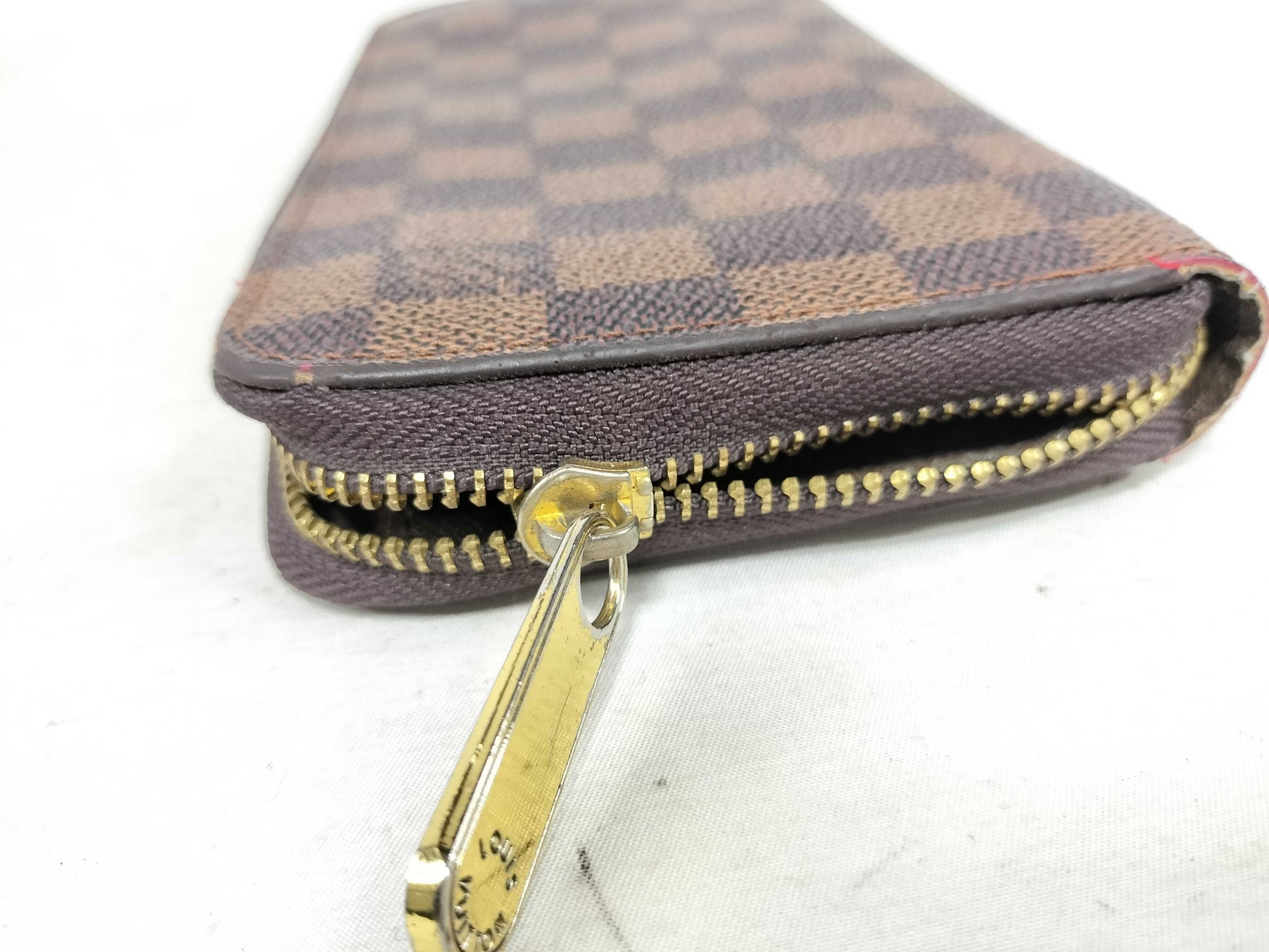 LOUIS VUITTON N60015 Damier LV Wallet