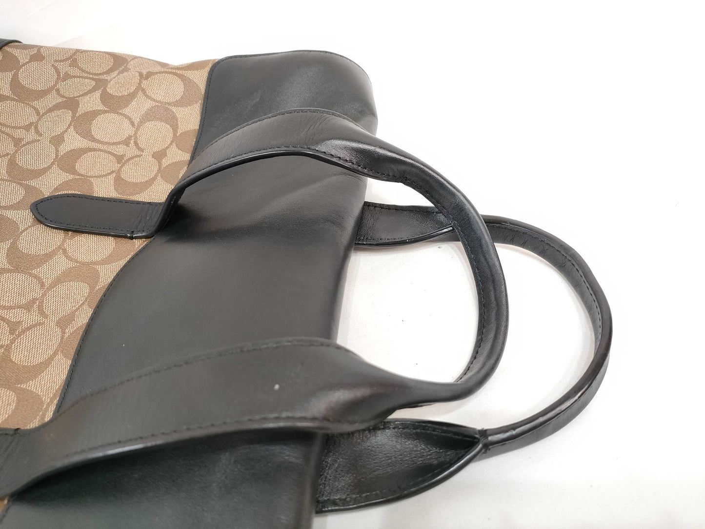 COACH Signature 5-Piece Coach Handbag