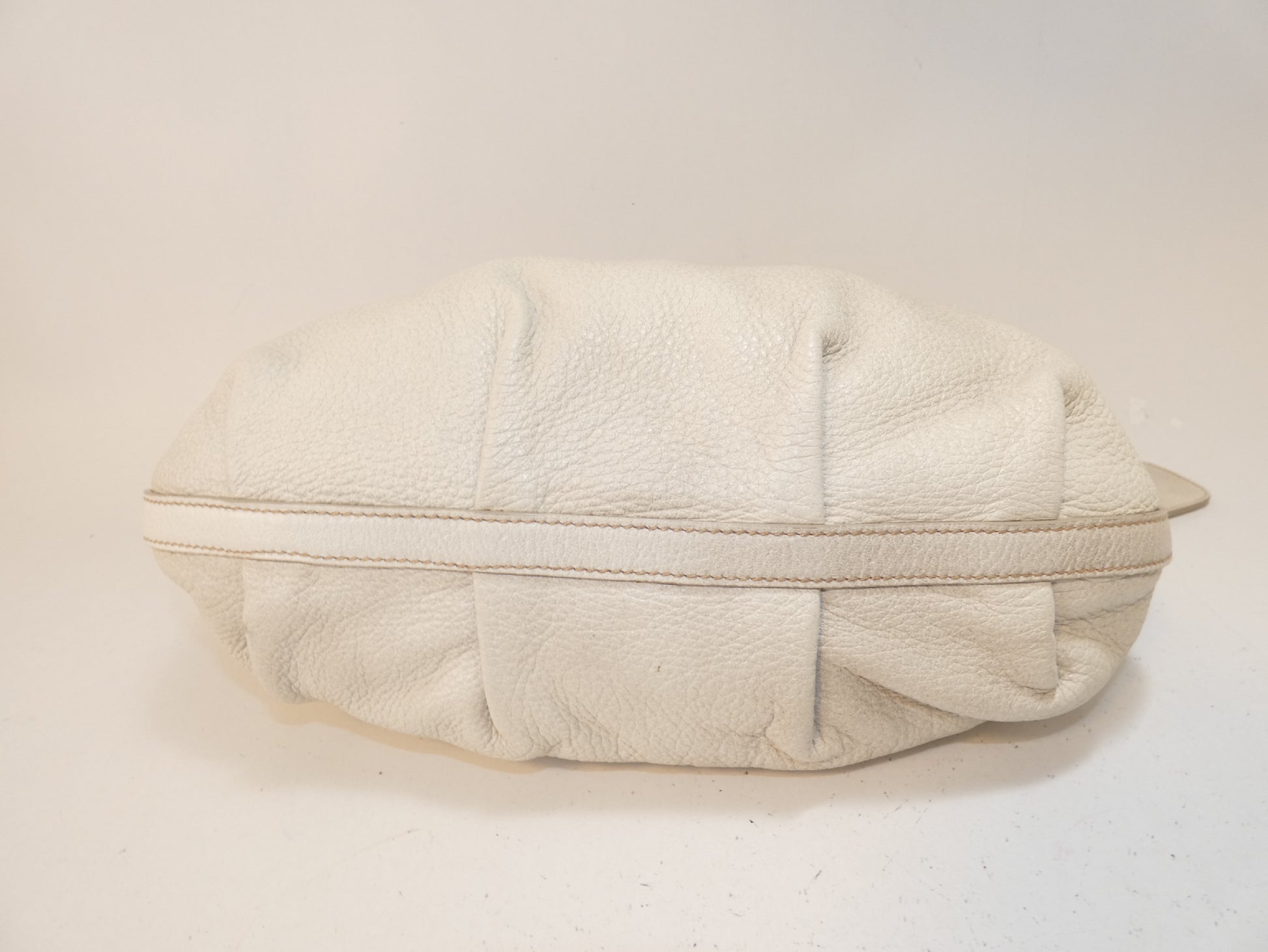PRADA Vitello Front Logo One-Hand Shoulder Bag