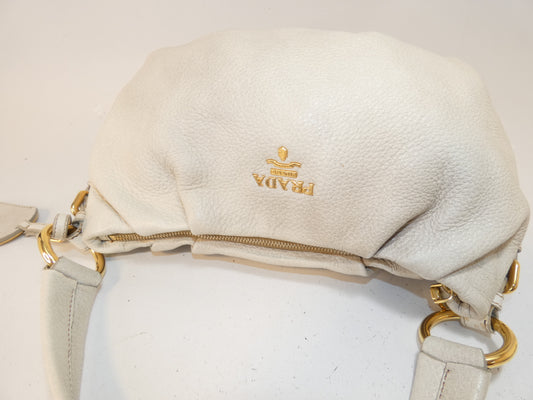 PRADA Vitello Front Logo One-Hand Shoulder Bag