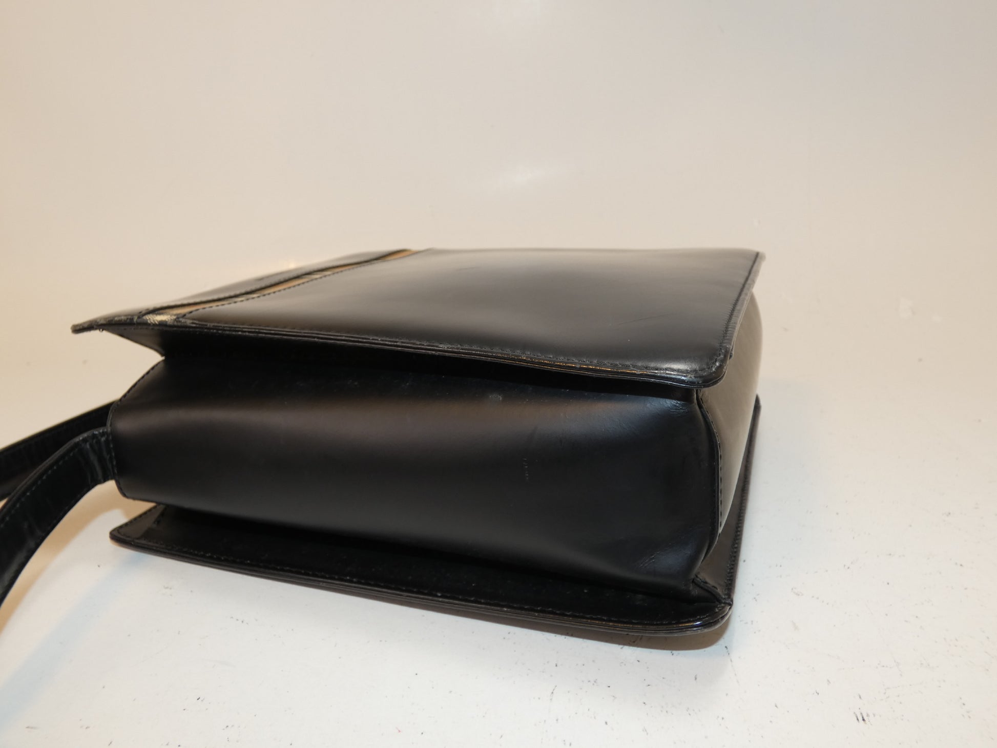 BURBERRY Leather Nova Check Black One-Hand One-Shoulder Shoulder Bag