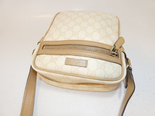 GUCCI GG Supreme Leather Shoulder Bag