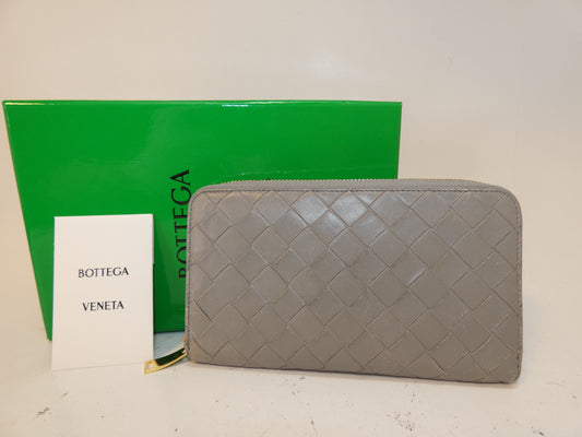BOTTEGA VENETA Intrecciato Round Zip Long Wallet Gray