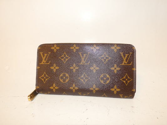 LOUIS VUITTON Monogram Zippy Long Wallet