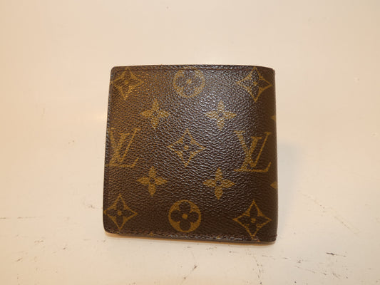 LOUIS VUITTON Marco Monogram Folding Wallet