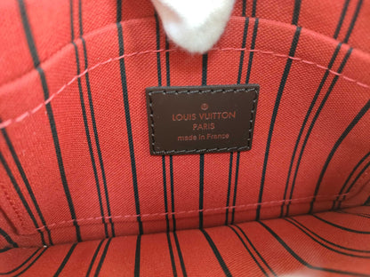 LOUIS VUITTON Damier Neverfull Pouch