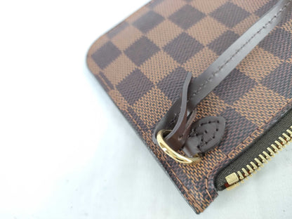 LOUIS VUITTON Damier Neverfull Pouch