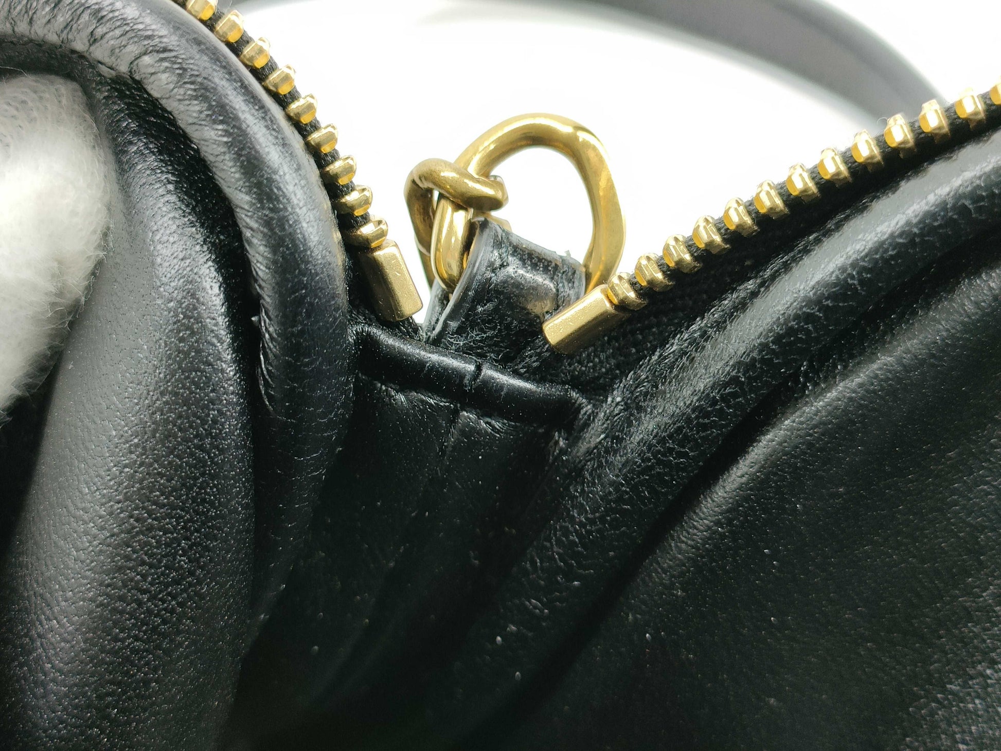 SAINT LAURENT Gaby Leather Chain Shoulder Bag, Black with Gold Hardware, 733667