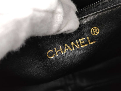 CHANEL Matelasse Lamb Coco Mark Shoulder Bag