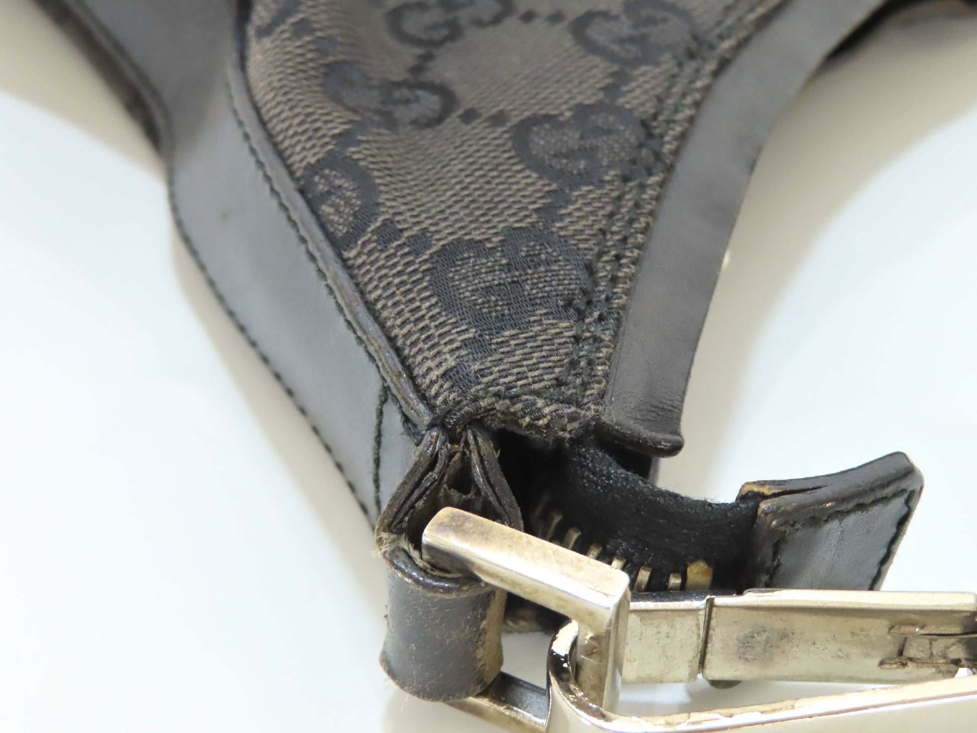 GUCCI GG Canvas GG Canvas x Leather One-Shoulder Bag Shoulder Bag