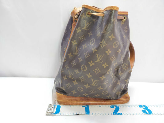 LOUIS VUITTON Monogram Noe M42224 AR1911 Shoulder Bag