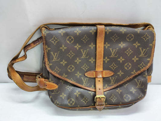 LOUIS VUITTON Monogram Saumur M42256 AR0925 Shoulder Bag