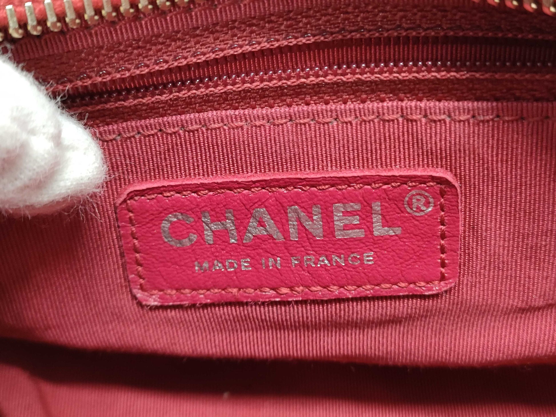 CHANEL Gabrielle de Chanel Small Hobo Bag Pink Shoulder Bag