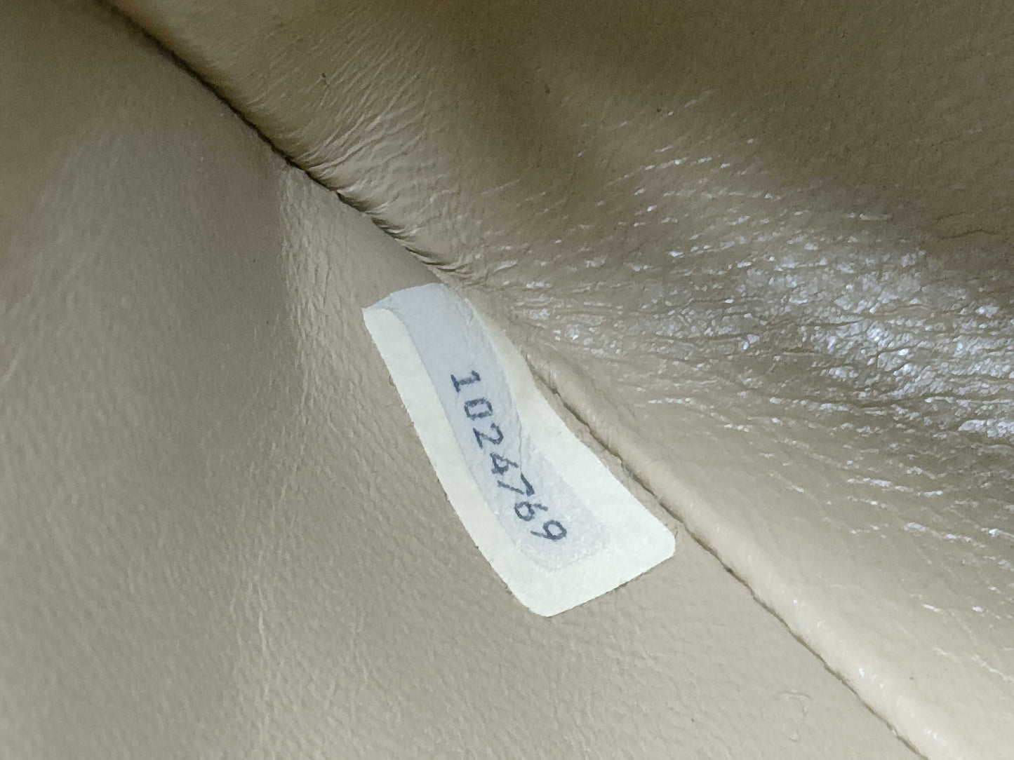 CHANEL Matelasse Shoulder Bag in Beige Lambskin