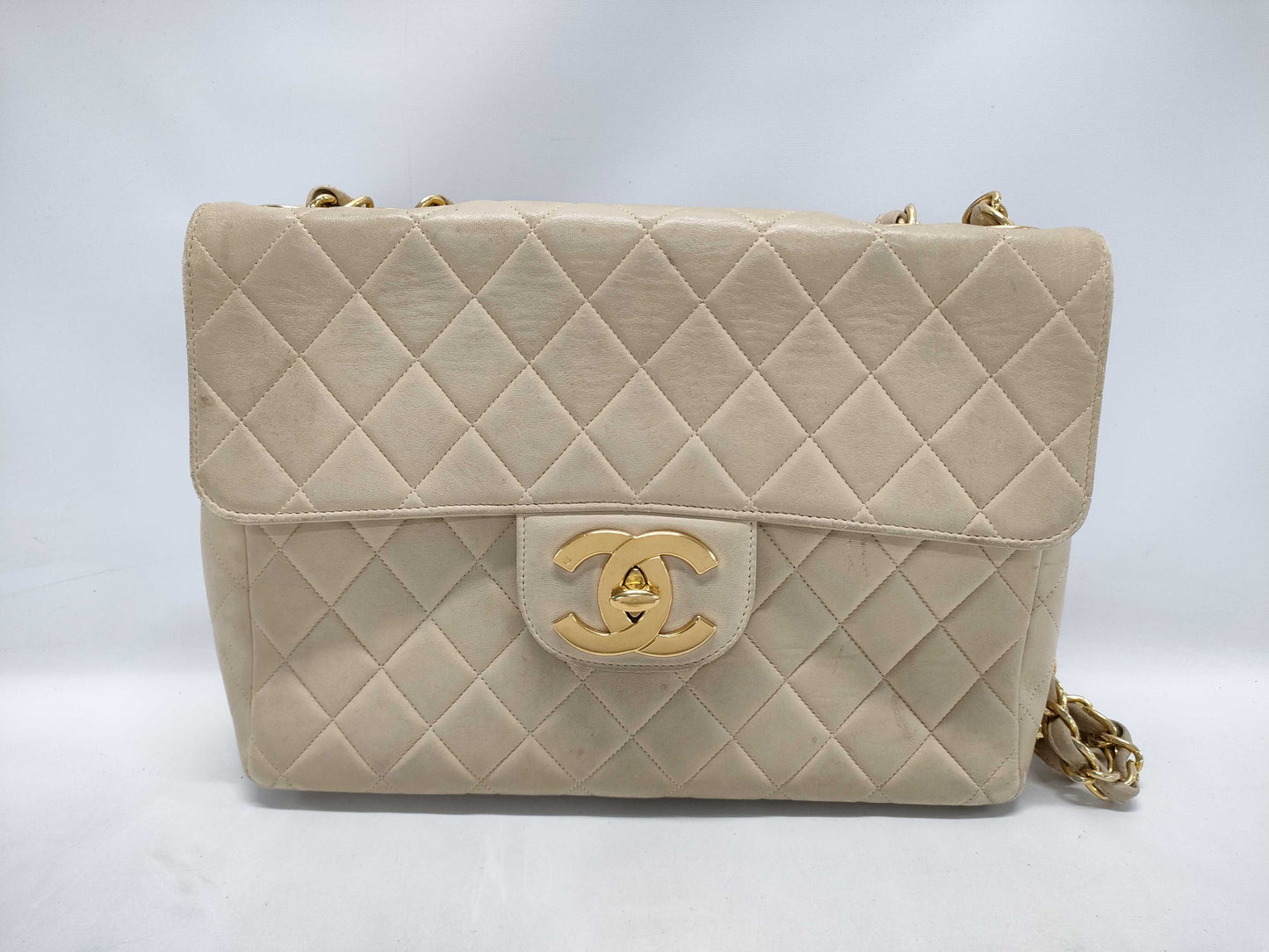 CHANEL Matelasse Deca Matelasse Chain Shoulder Bag A11869 Beige Lambskin Shoulder Bag