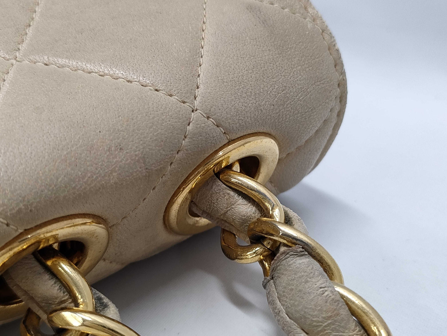 CHANEL Matelasse Deca Matelasse Chain Shoulder Bag A11869 Beige Lambskin Shoulder Bag