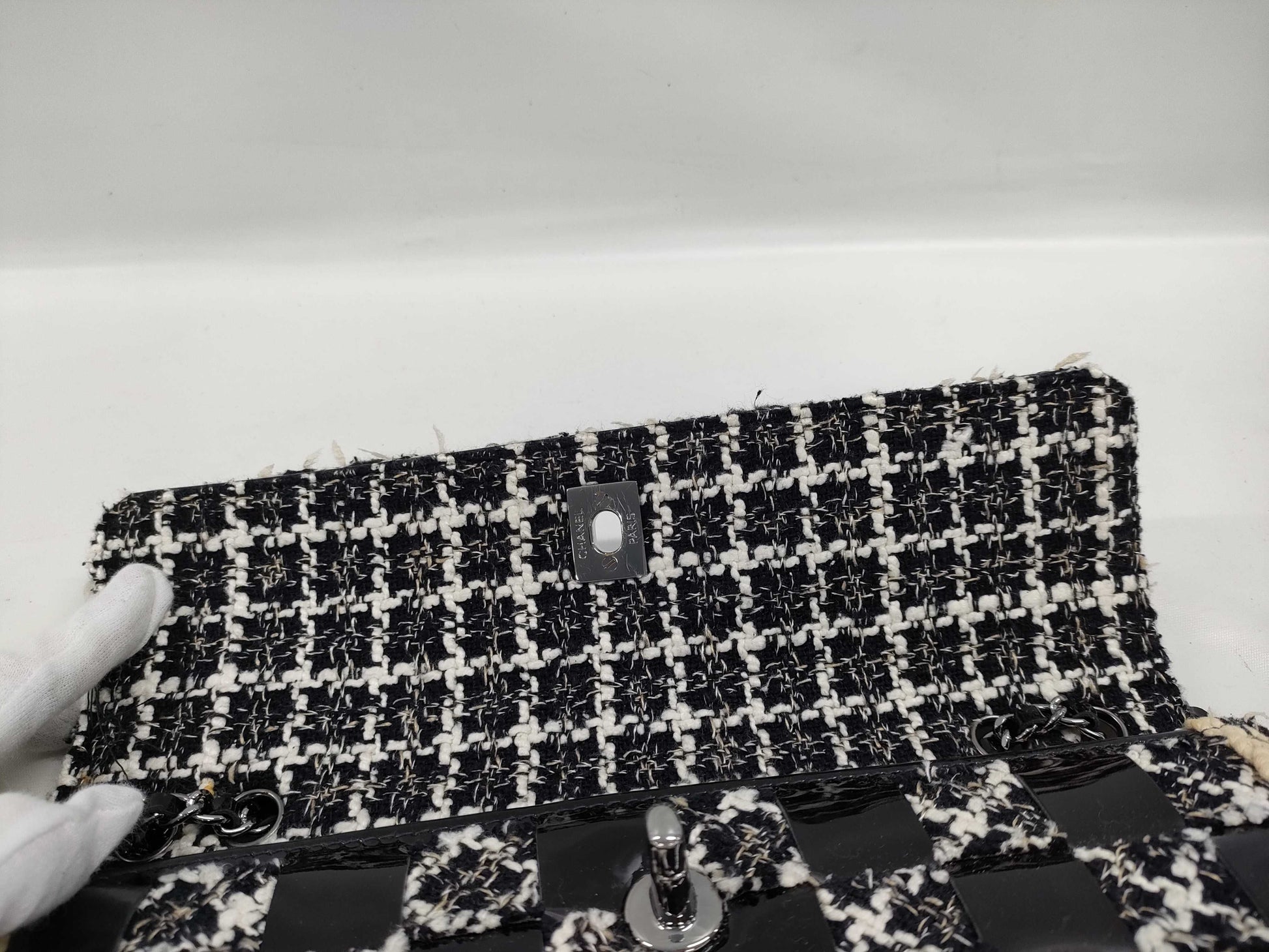 CHANEL Patent Tweed Single Flap Chain Shoulder Bag in Black