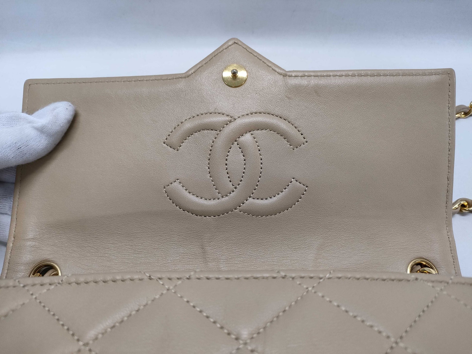 CHANEL Matelasse Shoulder Bag