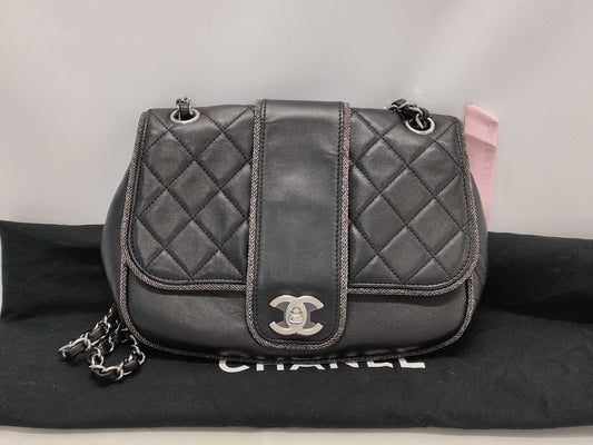 CHANEL Matelasse Shoulder Bag