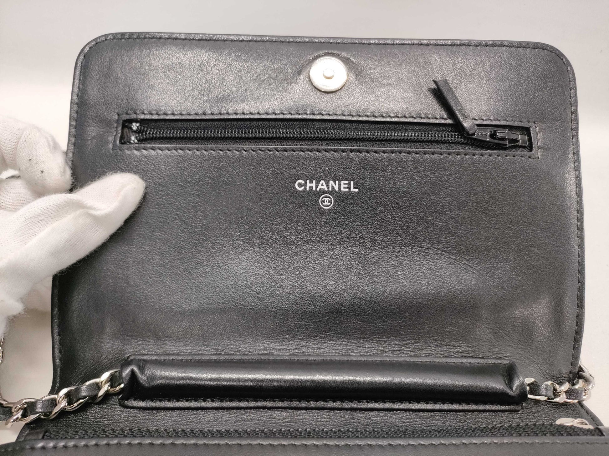 CHANEL Matelasse Chain Shoulder Bag