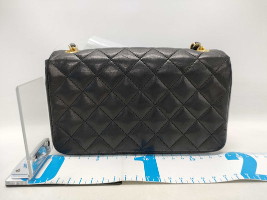 CHANEL Matelasse Chain Shoulder Bag