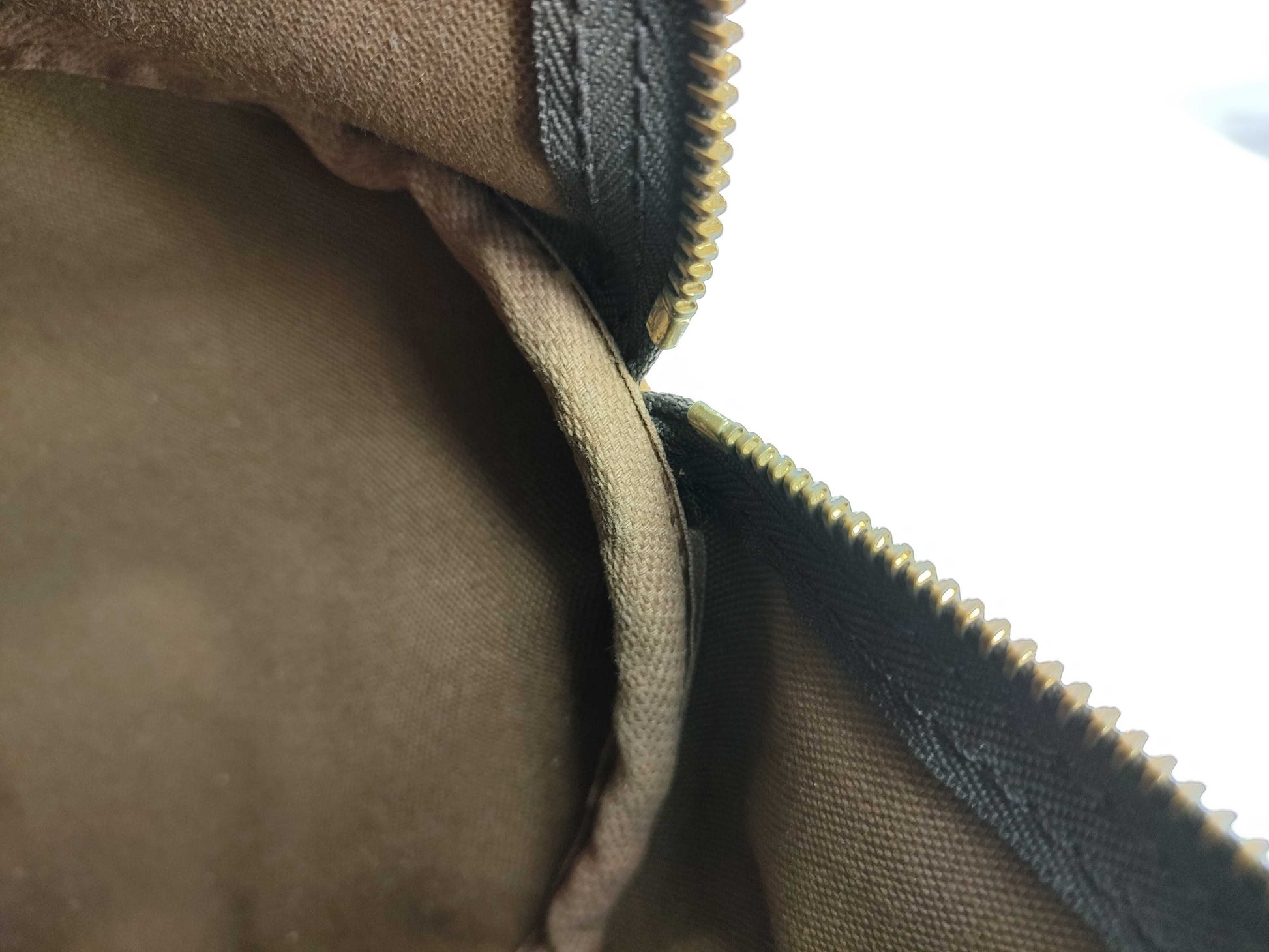 LOUIS VUITTON M41526 Monogram Louis Vuitton Spidey 30 Boston Bag