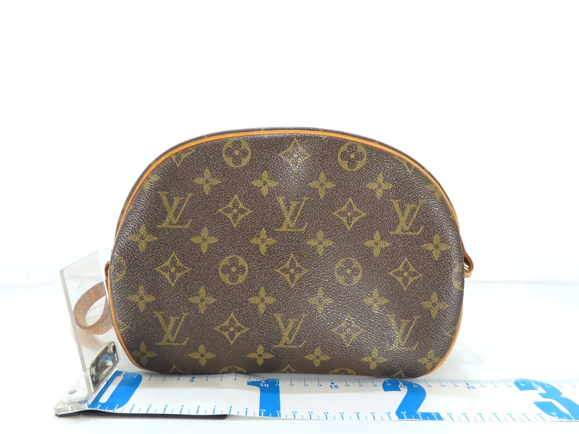 LOUIS VUITTON Monogram Galliera PM Shoulder Bag