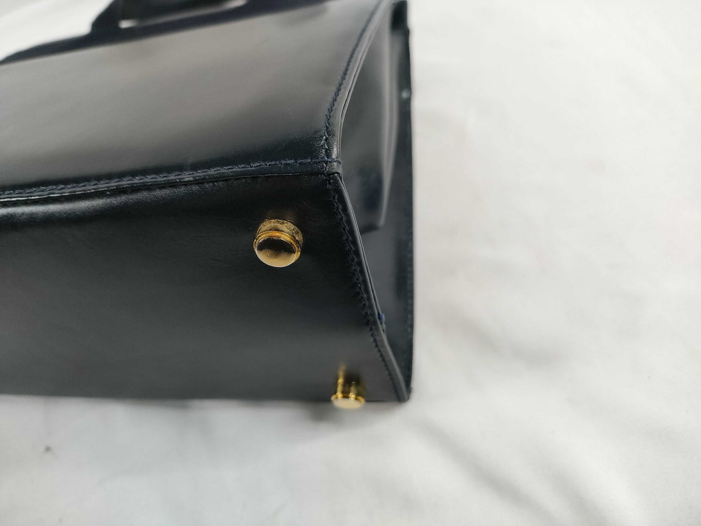 Salvatore Ferragamo Vara Ribbon Leather Handbag, BA21 4178, Black 