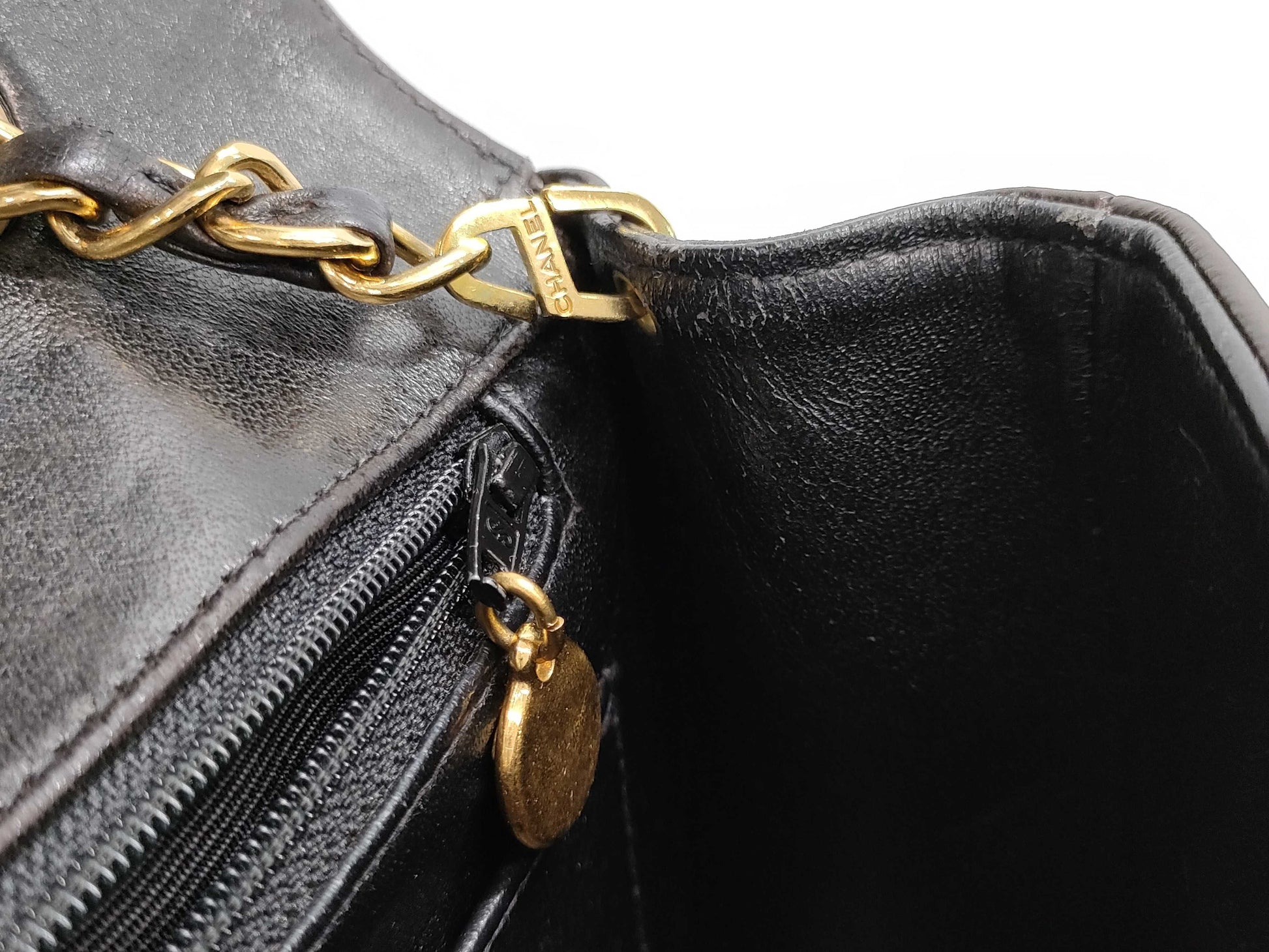 CHANEL Diana Flap 22 Chain Shoulder Bag in Lambskin Matelasse