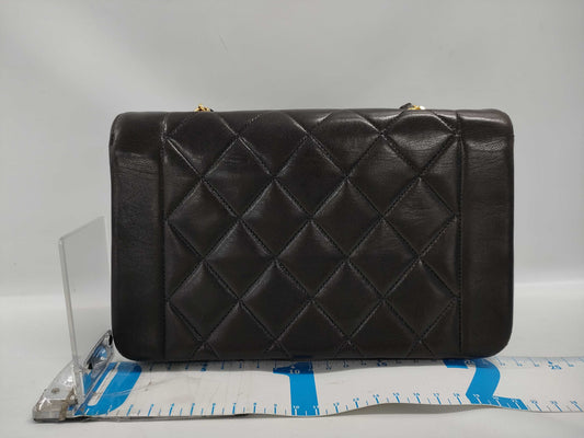 CHANEL Diana Flap 22 Chain Shoulder Bag in Lambskin Matelasse