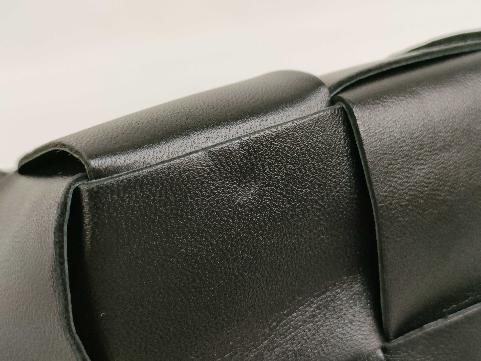 BOTTEGA VENETA Intrecciato Bottega Veneta Maxi Intrecciato Cassette Mini Crossbody Bag Shoulder Bag Black