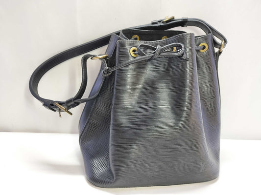 LOUIS VUITTON Epi Petit Noe Noir M59012 Shoulder Bag