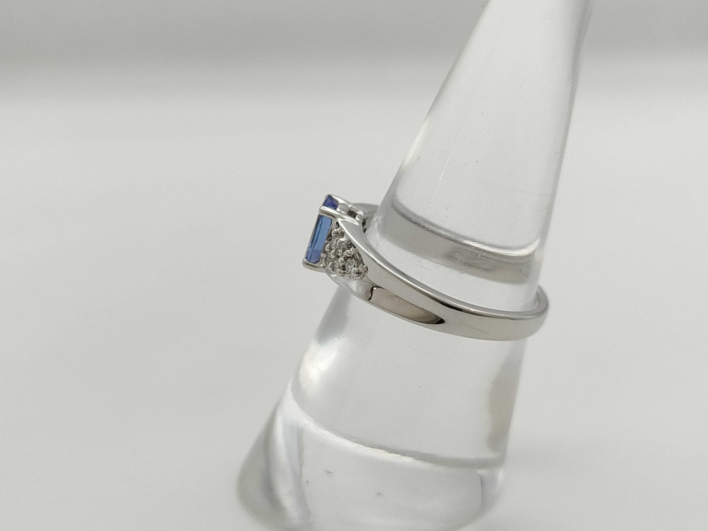 Tanzanite Diamond 18K 3.5g Ring 