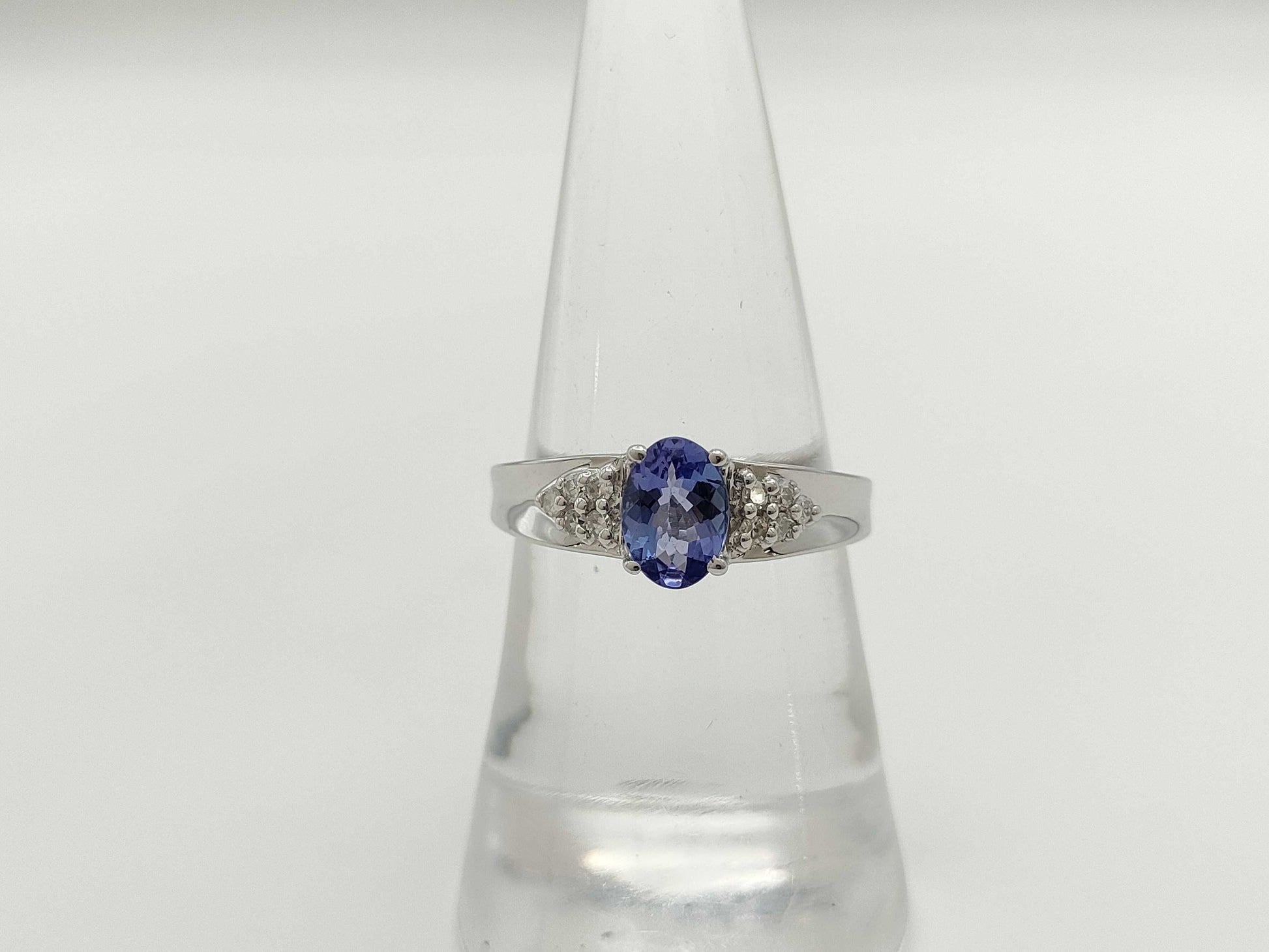 Tanzanite Diamond 18K 3.5g Ring 