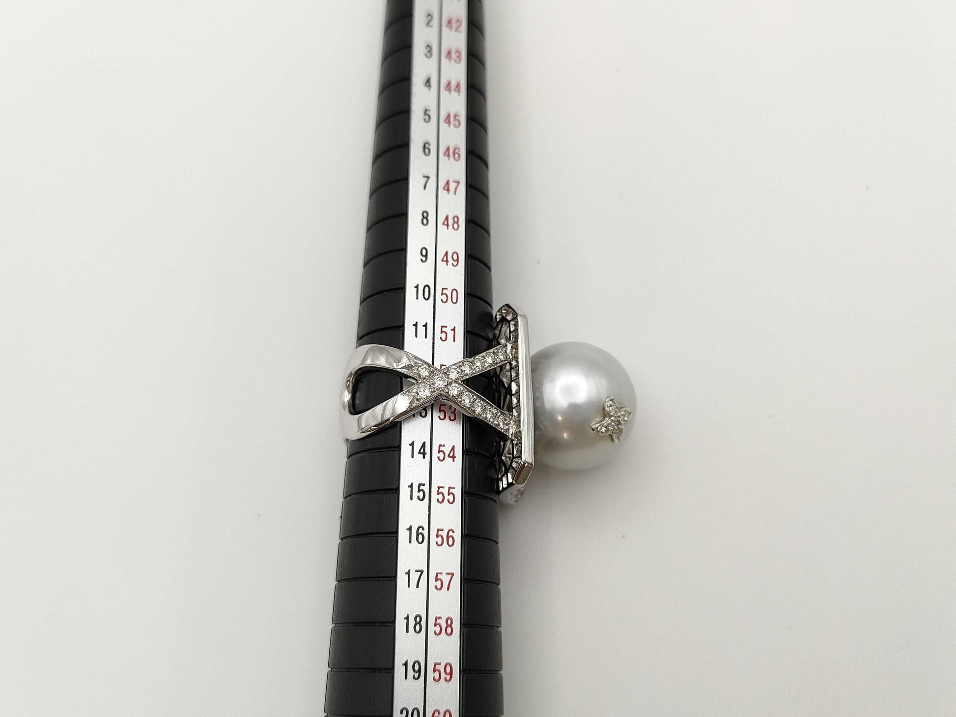 Pearl diameter: approx. 15.1mm, D0.9ct, 18K White Gold, 12.8g, Ring 